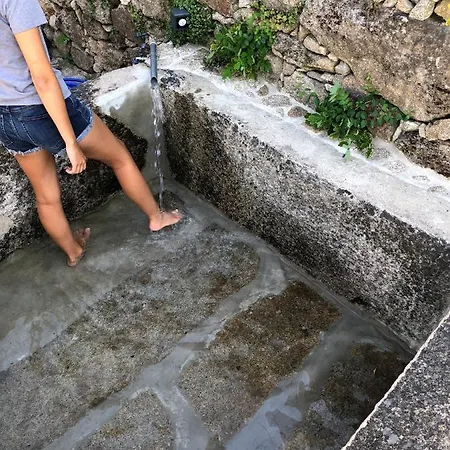 Casa Da Zéfinha, Em Cinfães, No Douro *