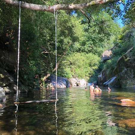 Casa Da Zéfinha, Em Cinfães, No Douro *