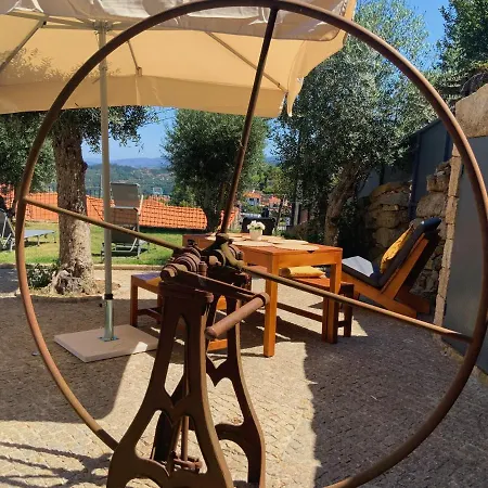 Casa Da Zéfinha, Em Cinfães, No Douro *