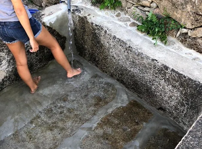 Casa Da Zefinha, Em Cinfaes, No Douro *