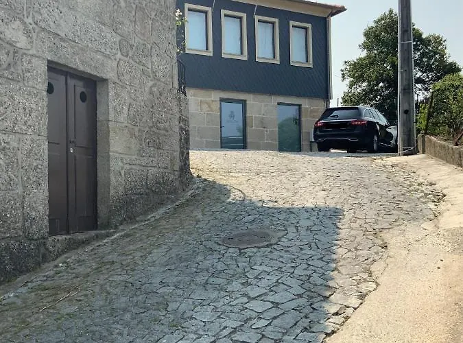 Casa Da Zefinha, Em Cinfaes, No Douro